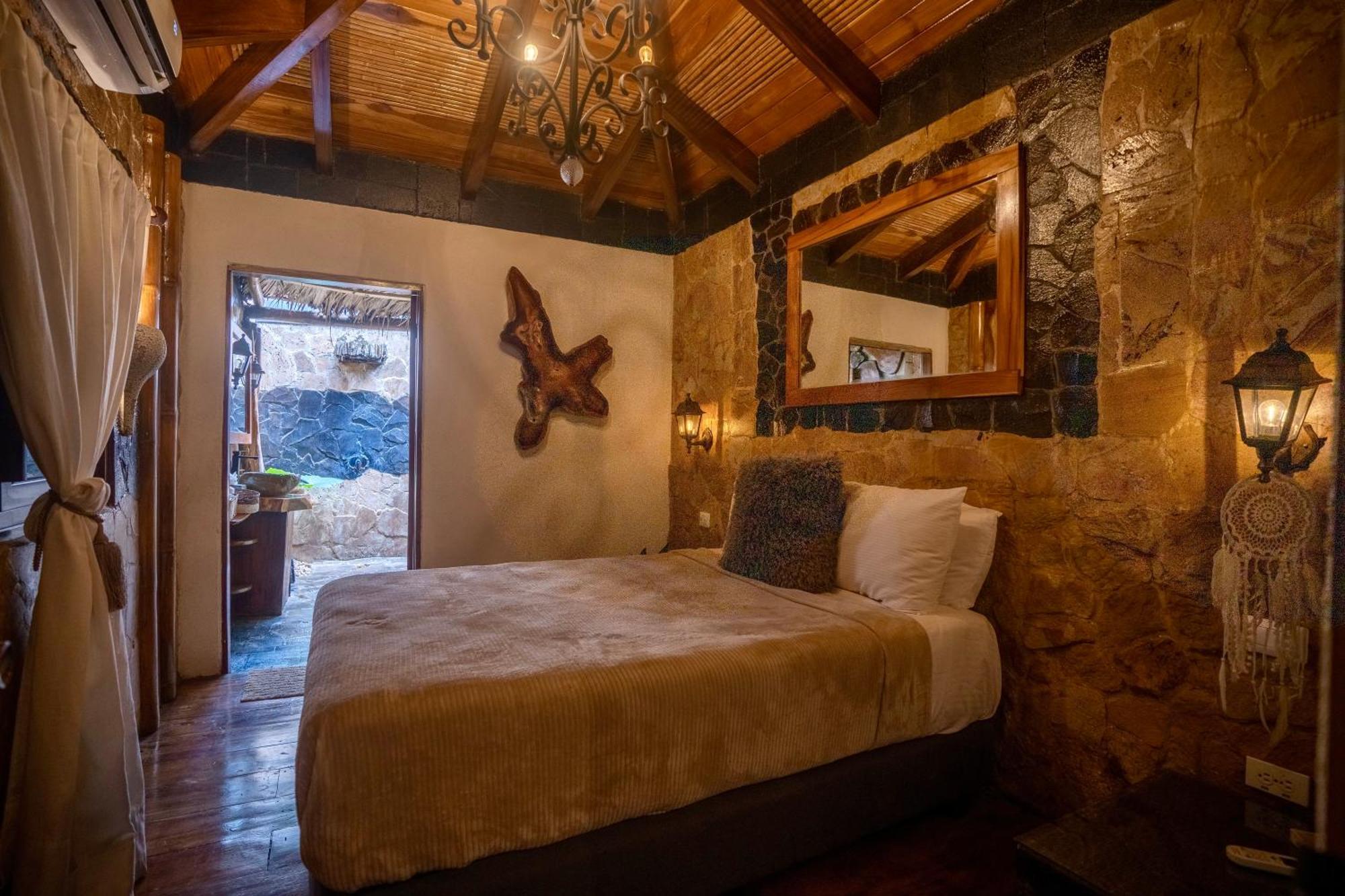 Ocho Artisan Bungalows (Adults Only) Tamarindo Exteriér fotografie
