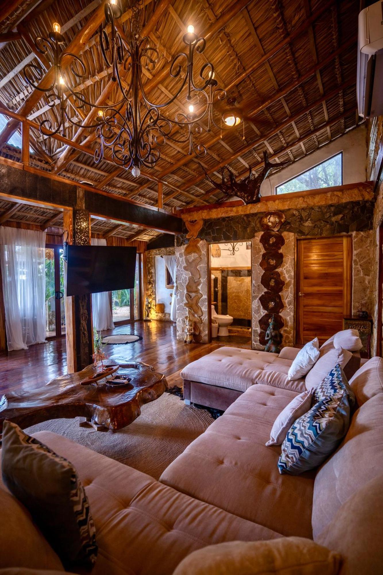 Ocho Artisan Bungalows (Adults Only) Tamarindo Exteriér fotografie